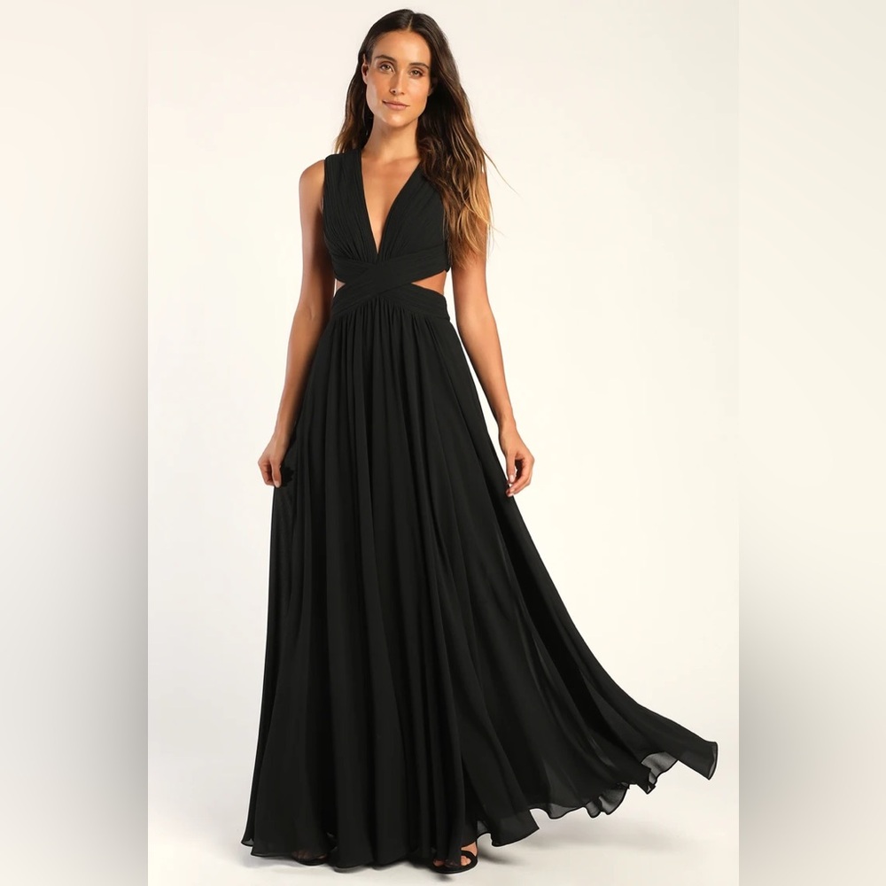 Lulus vivid imagination black cut outs maxi dress